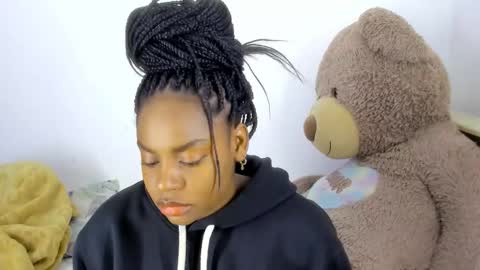 Snapshot of alison_ker chatting on 02/22/26, 09:19 Sofias house online show from 02/22/26, 09:19