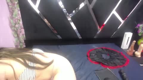 Alison Meiker online show from 02/18/25, 04:59