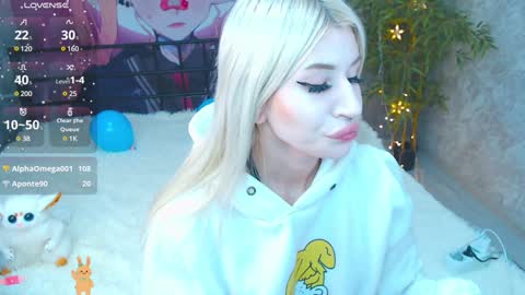 Snapshot of alison_moonlight chatting on 12/25/24, 02:35 Alison online show from 12/25/24, 02:35