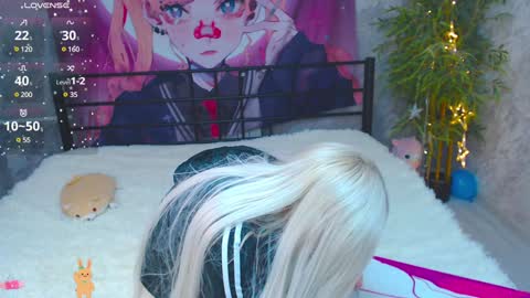 Snapshot of alison_moonlight chatting on 01/15/25, 01:02 Alison online show from 01/15/25, 01:02