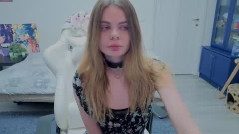 Alison online show from 10/13/25, 06:24