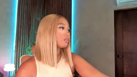 Alison Moon  online show from 11/13/25, 10:41