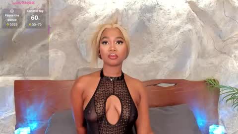 Alison Moon  online show from 12/19/25, 10:17