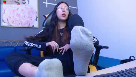 Snapshot of aliss_angel_ chatting on 04/14/26, 08:37 aliss_angel_ online show from 04/14/26, 08:37