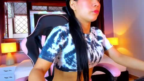 Aissa online show from 10/17/25, 11:46