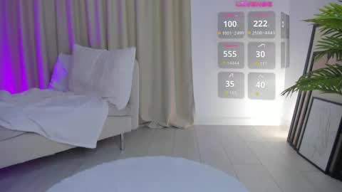 Snapshot of alissa_foxx chatting on 04/10/26, 09:25 alissa_foxx online show from 04/10/26, 09:25