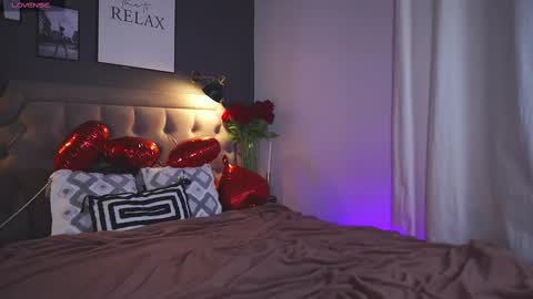 Alissa online show from 02/12/25, 01:06