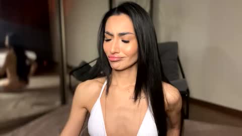 Alissa online show from 10/25/25, 06:57