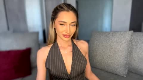 Snapshot of alissadreams chatting on 06/15/26, 01:46 Alissa online show from 06/15/26, 01:46