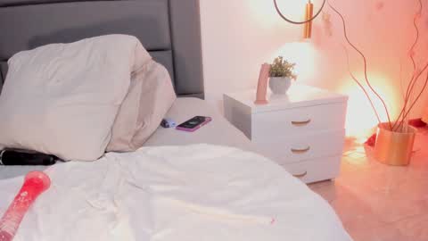 AlissaNix online show from 02/02/25, 02:59