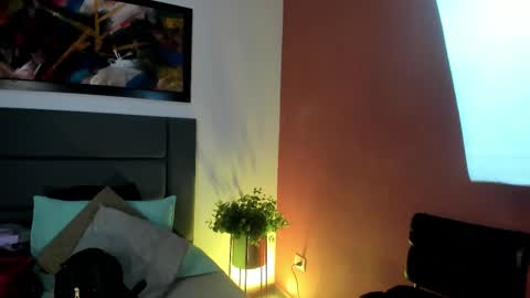 AlissaNix online show from 10/12/25, 06:29