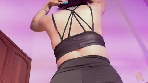 Snapshot of alissanix chatting on 04/01/26, 01:39 AlissaNix online show from 04/01/26, 01:39