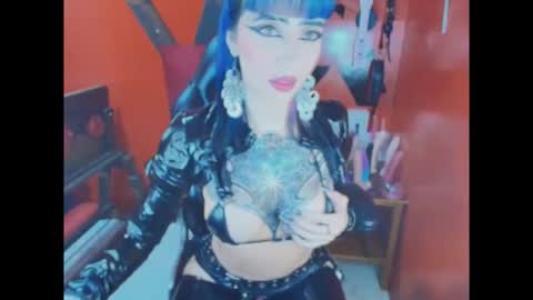 Snapshot of alissapeachx chatting on 11/18/25, 05:34 Alissa Peach online show from 11/18/25, 05:34