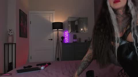 Snapshot of alissasexdoll chatting on 02/02/26, 01:04 Help me Reach K FollowerslPut your finger up online show from 02/02/26, 01:04