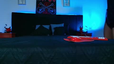 Alisse online show from 02/24/26, 12:25