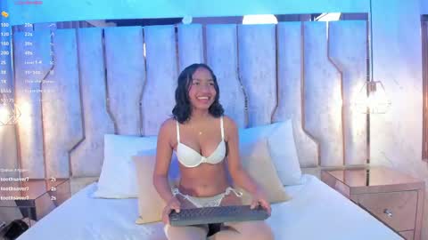Snapshot of alisse_myers chatting on 05/09/26, 03:23 alisse_myers online show from 05/09/26, 03:23