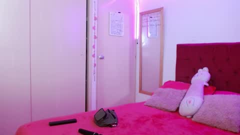 Snapshot of alissesallie_ chatting on 05/22/26, 01:24 alissesallie_ online show from 05/22/26, 01:24