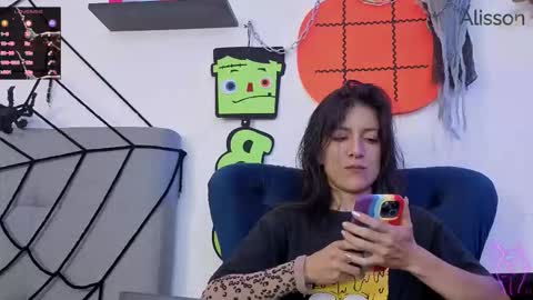 Snapshot of alisson0002 chatting on 10/18/25, 07:03 alisson0002 online show from 10/18/25, 07:03