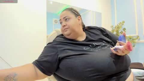 Snapshot of alisson_am chatting on 09/27/25, 11:26 Alisson online show from 09/27/25, 11:26
