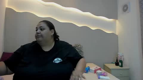Snapshot of alisson_am chatting on 10/24/25, 11:28 Alisson online show from 10/24/25, 11:28