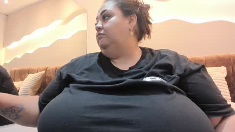 Snapshot of alisson_am chatting on 02/12/26, 11:16 Alisson online show from 02/12/26, 11:16