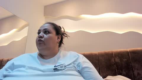 Snapshot of alisson_am chatting on 02/14/26, 11:29 Alisson online show from 02/14/26, 11:29