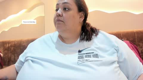 Snapshot of alisson_am chatting on 04/15/26, 11:39 Alisson online show from 04/15/26, 11:39