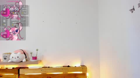 Snapshot of alisson_boobs chatting on 12/14/24, 01:39 Alisson online show from 12/14/24, 01:39