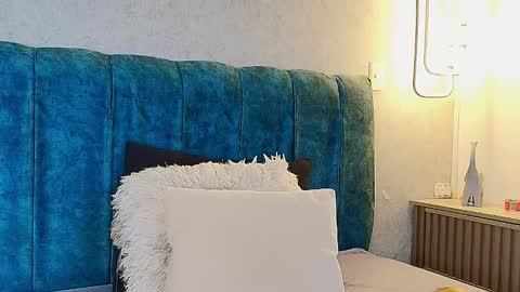 Snapshot of alisson_fox69 chatting on 11/06/25, 01:39 alisson_fox69 online show from 11/06/25, 01:39