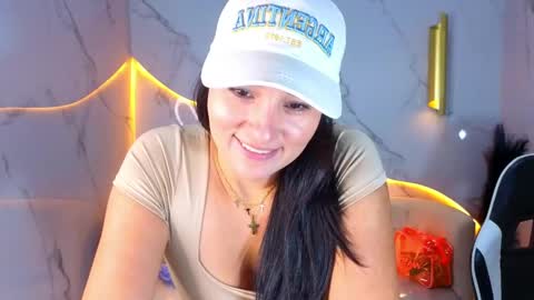 Snapshot of alisson_tx_ chatting on 04/20/26, 07:48 alisson_tx_ online show from 04/20/26, 07:48