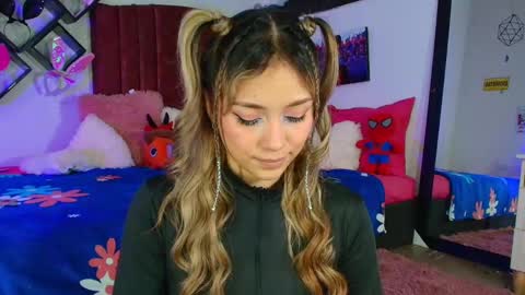 Snapshot of alisson_zafiro chatting on 02/22/25, 03:12 Alisson IG alisson zafiro27 online show from 02/22/25, 03:12