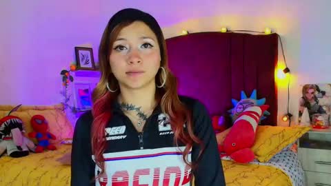 Snapshot of alisson_zafiro chatting on 11/22/25, 04:11 Alisson IG alisson zafiro27 online show from 11/22/25, 04:11