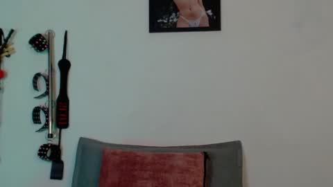 Snapshot of alissonbeckett chatting on 12/07/24, 12:19 Alisson Beckett online show from 12/07/24, 12:19