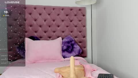 Alisson Domit  online show from 03/08/25, 08:57