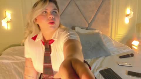 Alisson Joness online show from 11/09/25, 04:55