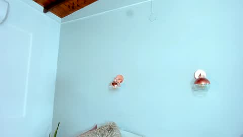 Aliss online show from 12/31/24, 12:15