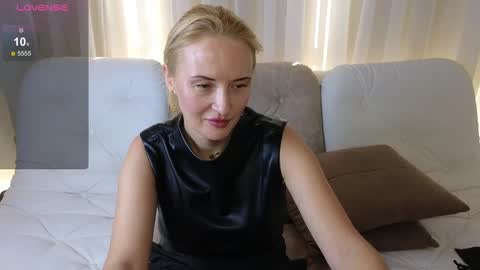 alisssarose online show from 12/13/24, 08:09