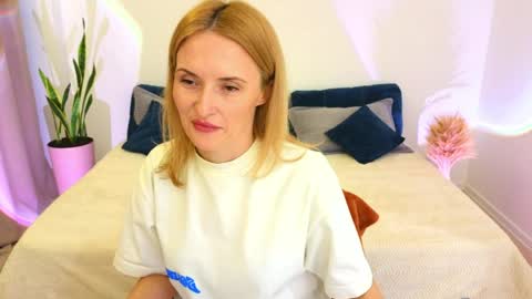 Snapshot of alisssarose chatting on 03/28/26, 08:52 alisssarose online show from 03/28/26, 08:52