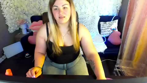Snapshot of alissyagrayy chatting on 05/04/26, 05:36 alissyagrayy online show from 05/04/26, 05:36