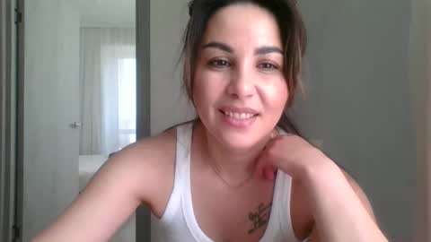 Snapshot of alisxlovesss chatting on 04/30/26, 01:39 AlisXLovesss online show from 04/30/26, 01:39