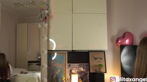 Snapshot of alitaangel_ chatting on 04/21/26, 05:28 A L I T A online show from 04/21/26, 05:28