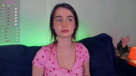 Alivia online show from 10/12/25, 12:59