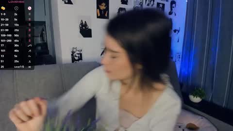 Alivia online show from 10/25/25, 09:17