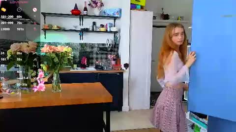 Snapshot of aliviawithlove chatting on 07/26/26, 09:38 Alivia online show from 07/26/26, 09:38