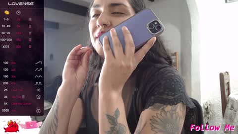 Alix online show from 01/28/25, 02:43