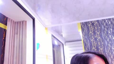 Alix online show from 12/31/24, 09:21