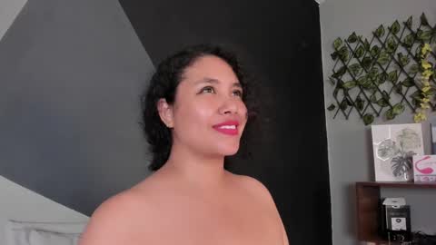 Snapshot of alixon_fiore5 chatting on 02/06/25, 09:22 alixon online show from 02/06/25, 09:22