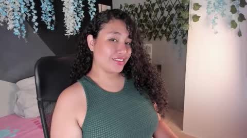 Snapshot of alixon_fiore5 chatting on 03/29/26, 02:39 alixon online show from 03/29/26, 02:39