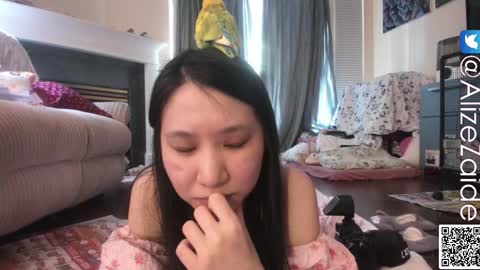 Alize Zaide online show from 11/11/25, 08:09