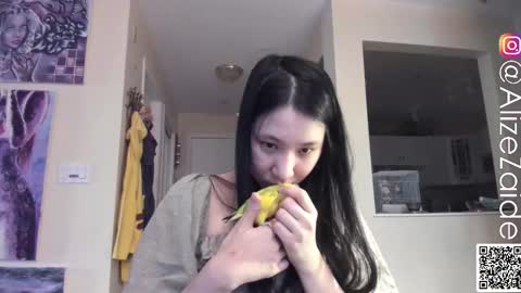 Alize Zaide online show from 11/19/25, 07:47